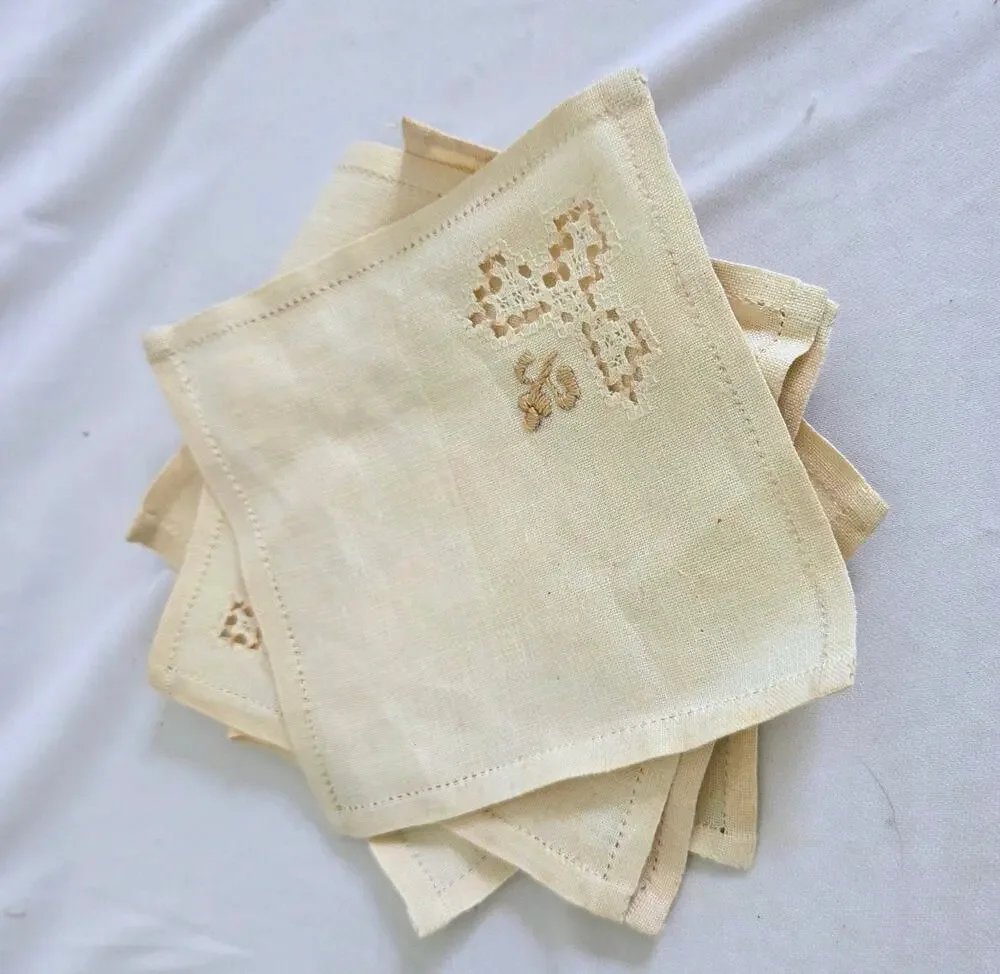 5 Vtg Linen Napkins with Embroidery/Needlepoint Accents
